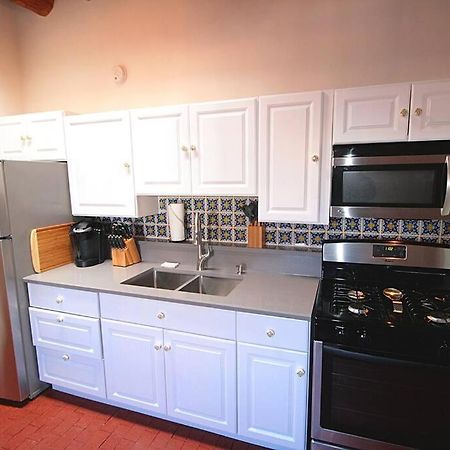 Comfort On Closson - Near Plaza - Fire Pit - Patio Санта Фе Екстериор снимка